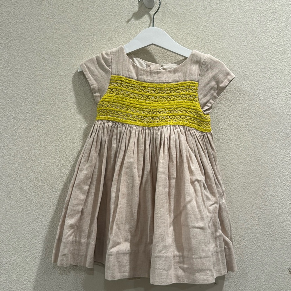 Bonpoint kids dress in size 3.